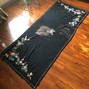 JohnnyWas/Biya embroidered shawl wrap